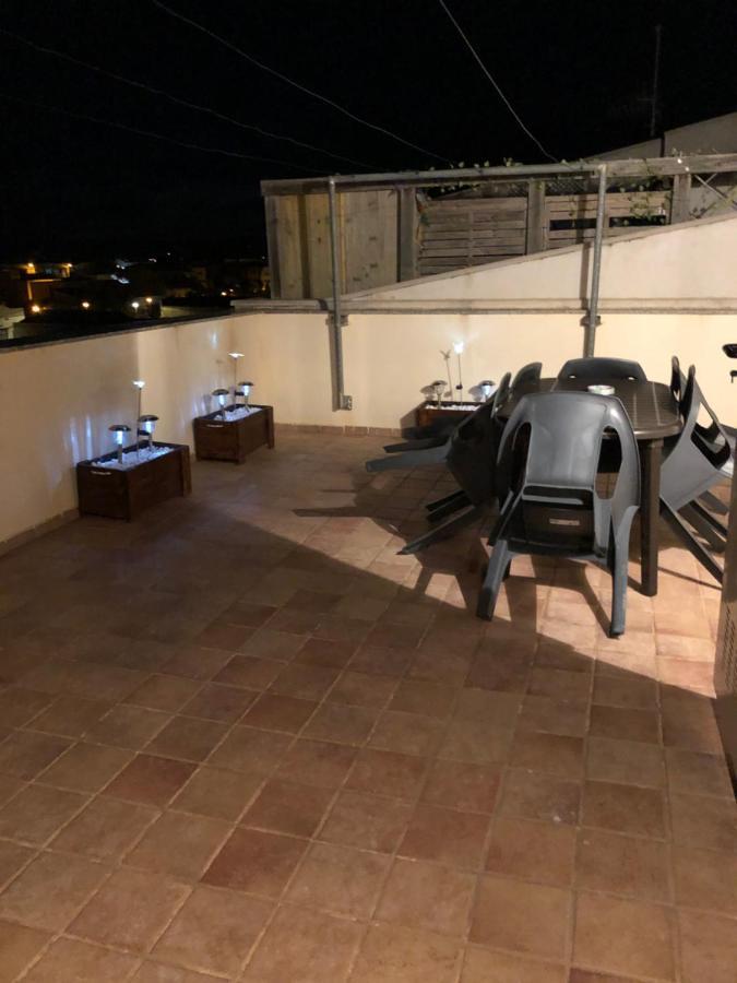 Apartamentos En Deltebre Eksteriør billede